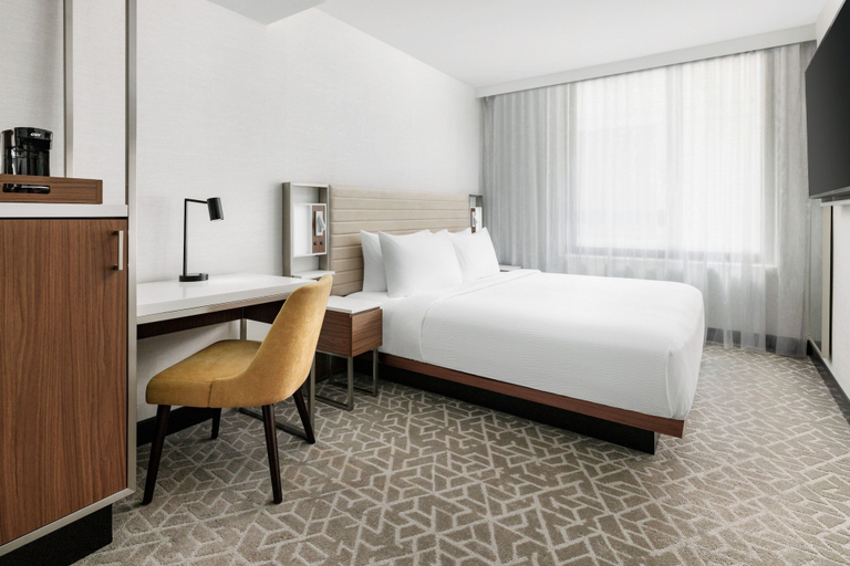 Bedroom 3, SpringHill Suites by Marriott New York Manhattan/Times Square South, New York