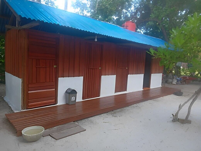 Exterior & Views 2, Happy Homestay Arborek, Raja Ampat