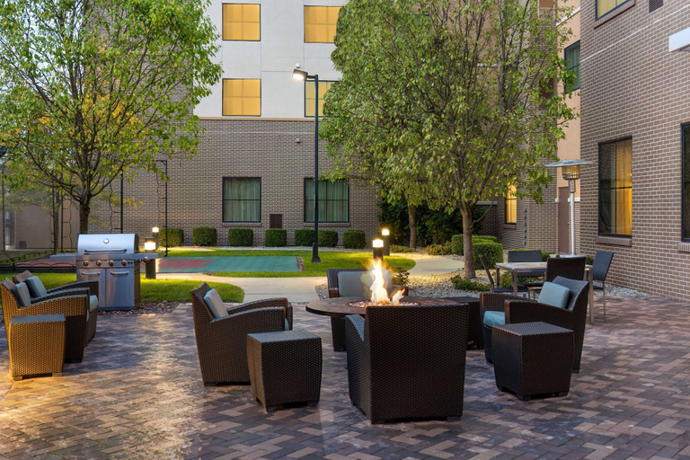 Food & Drinks 5, Residence Inn Youngstown Warren/Niles, Trumbull