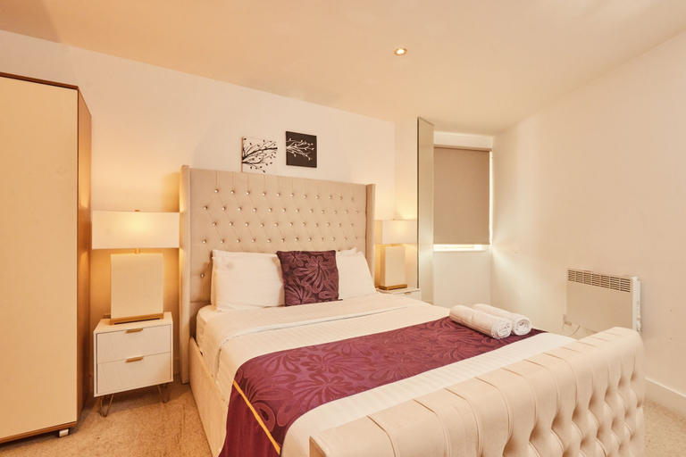 Bedroom 2, Modern Leeds City Apartment, Leeds