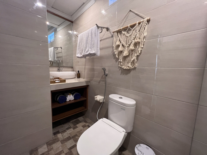Bathroom 3