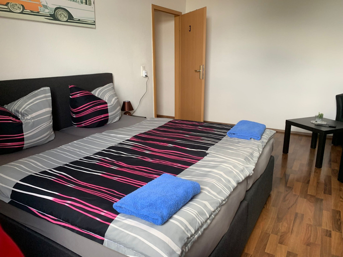 Bedroom 3, Pension Kellei 71, Dresden