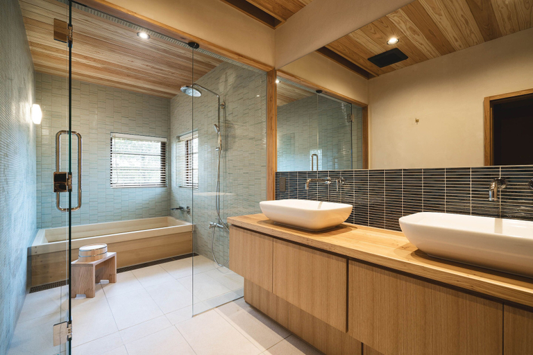 Bathroom 3, Kiraku Obi, Nichinan
