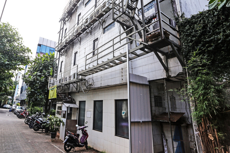 Exterior & Views 3, Hotel O Ciputat, South Tangerang