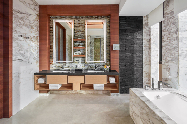 Bathroom 4, Sheraton Beijing Lize Hotel, Beijing