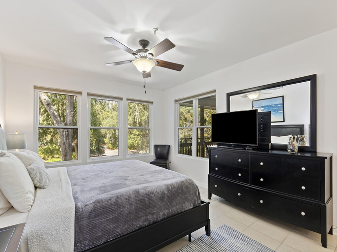 Bedroom 3, 7102 Treetops, Beaufort