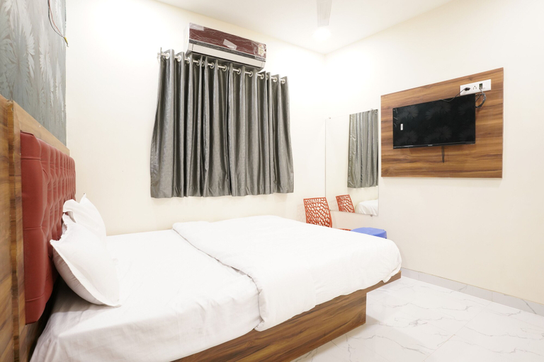 Bedroom 4, Hotel King Residency, Mumbai Suburban