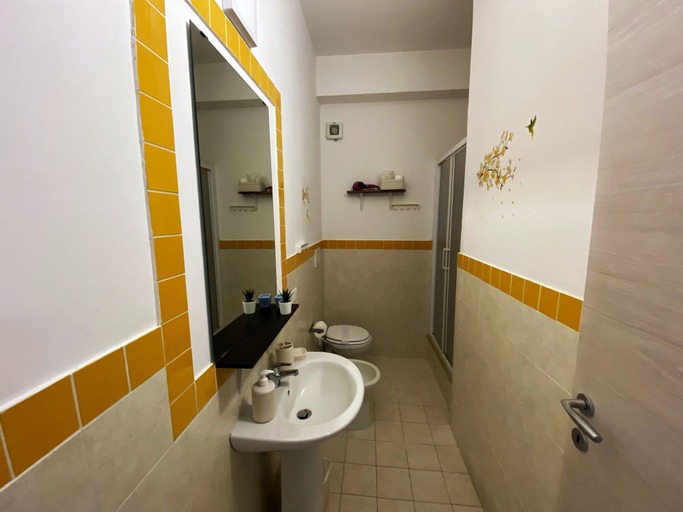 Bathroom 5, le casette di Frà, Rome