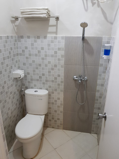 Bathroom 3, Rumah Kita Jember, Jember