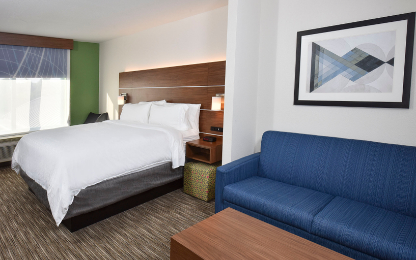Bedroom 3, Holiday Inn Express & Suites SELMA by IHG, Dallas