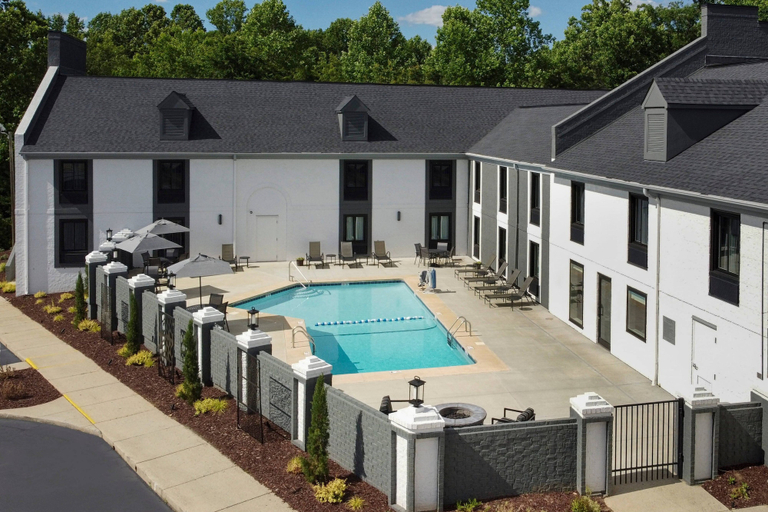 Sport & Beauty 5, Courtyard by Marriott Winston-Salem University, Forsyth