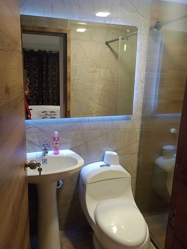 Bathroom 4, HOTEL DURAN, Santafé de Bogotá