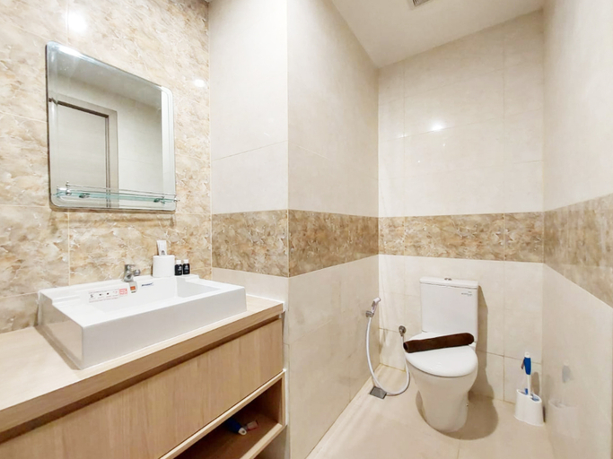 Bathroom 5, Cozy Stay Studio at Mataram City Apartment By Travelio, Sleman