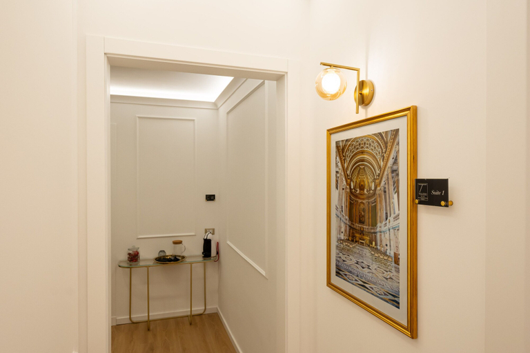 Others 3, Toledo Relais - Suites, Napoli