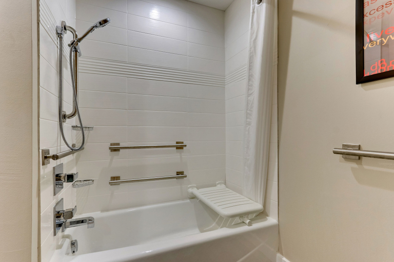 Bathroom 3, TownePlace Suites by Marriott Houston Northwest/Beltway 8, Houston