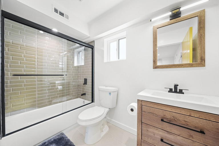 Bathroom 2, Downtown LA Stylish Bedrooms, Los Angeles