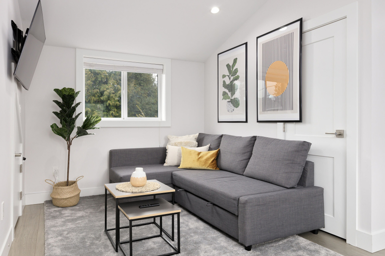 Others 4, 791 Durward Avenue, Greater Vancouver