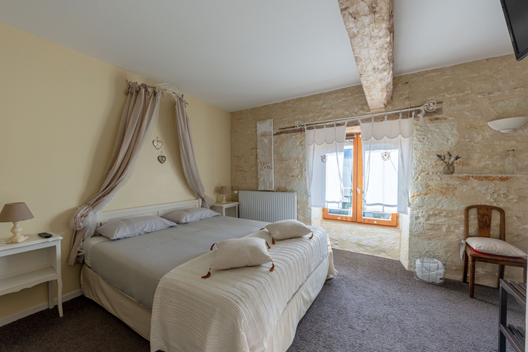 Bedroom 4, La Maison de Charlotte, Vienne