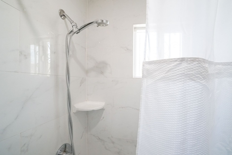 Bathroom 3, SIGNAL HILL MOTEL, Los Angeles