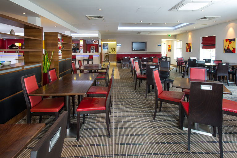 Food & Drinks 3, Holiday Inn Express BIRMINGHAM - OLDBURY by IHG, Sandwell