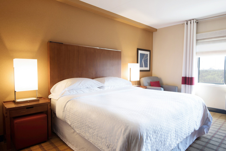 Bedroom 4, Four Points by Sheraton Winnipeg South, Division No. 11