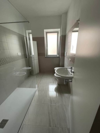 Bathroom, Suite Hotel Dominicus, Cosenza