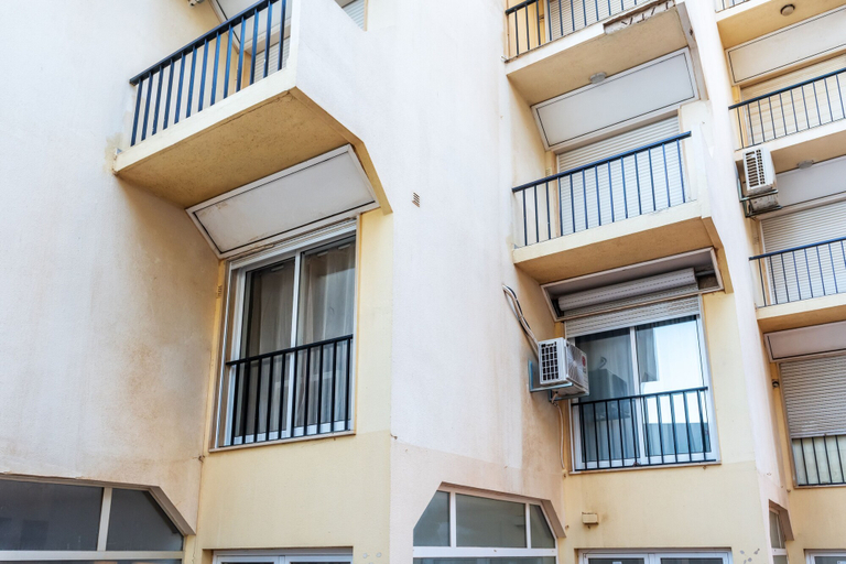 Exterior & Views 2, Praia da Rocha Beach Bright Apartment 50 m walk from the beach, Portimão