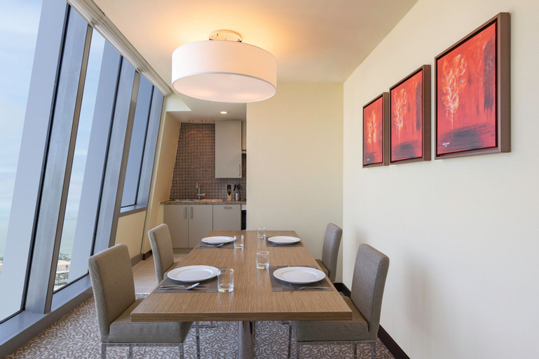 Dining Room 17