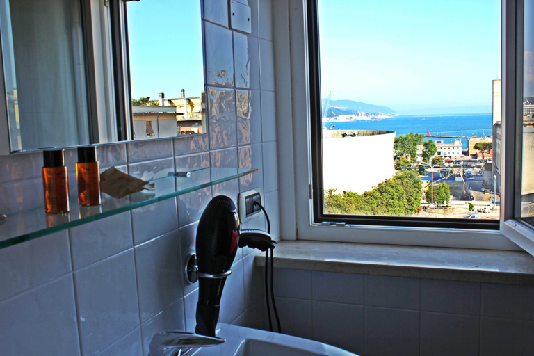 Bathroom 3, AllegroItalia La Spezia, La Spezia