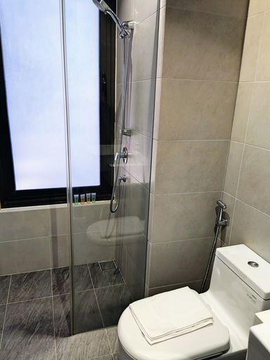 Bathroom 5, ASTRA At 8 Kia Peng Suites, Kuala Lumpur