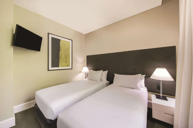 Bedroom 3, Adina Apartment Hotel Adelaide Treasury, Adelaide