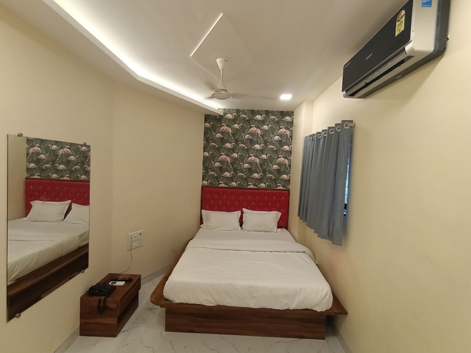 Bedroom 2, Hotel King Residency, Mumbai Suburban