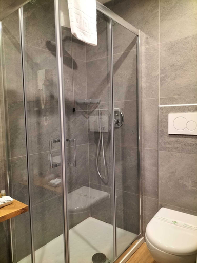 Bathroom 3, Hotel Camilla, Florence