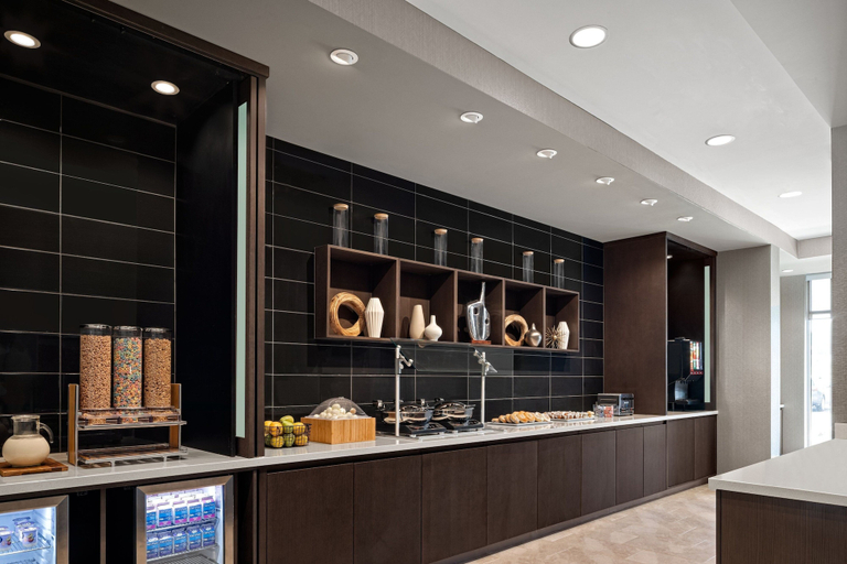 Food & Drinks 4, Springhill Suites By Marriott Kalamazoo Portage, Kalamazoo