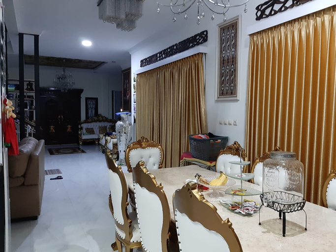 Dining Room 5