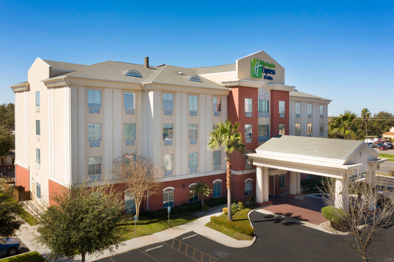 Holiday Inn Express & Suites UVALDE, Uvalde