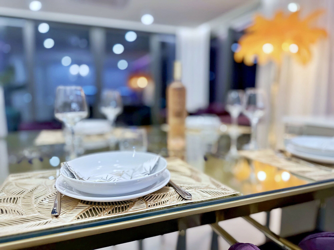 Food & Drinks 5, Mullet Bay Suites: Your Luxury Stay Awaits