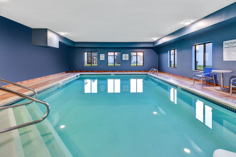 Sport & Beauty 2, Holiday Inn Express & Suites THREE RIVERS by IHG, Saint Joseph