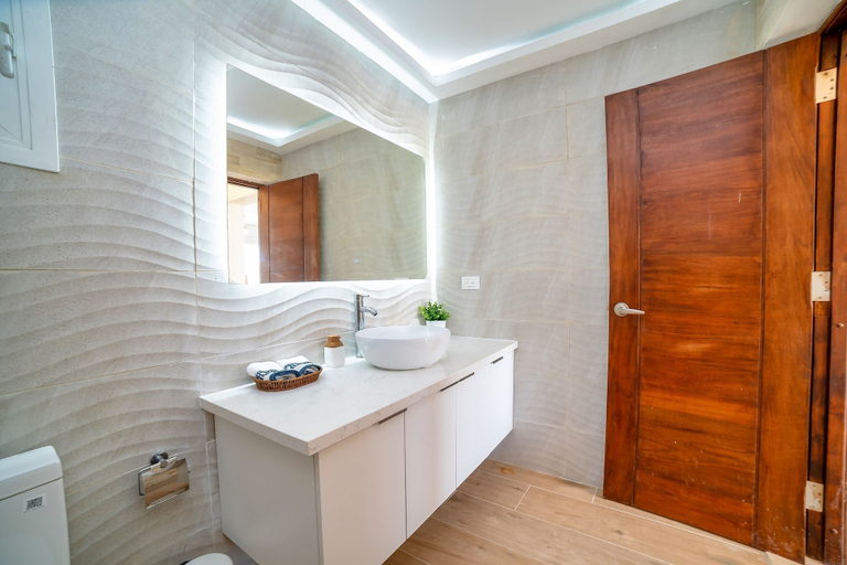 Bathroom 4, Cana Brava Residences Rental Apartment, Salvaleon de Higuey