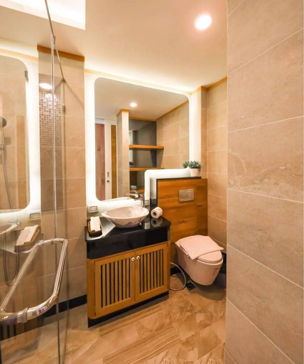 Bathroom 4, Kundala Beach Resort, Huahin, Hua Hin