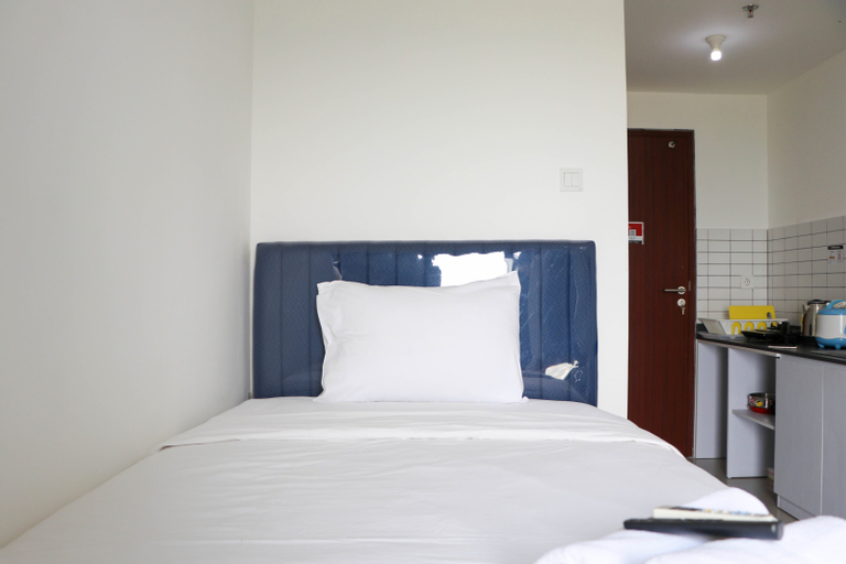 Bedroom 5, Cozy and Comfort Stay Studio Sayana Bekasi Apartment By Travelio, Bekasi