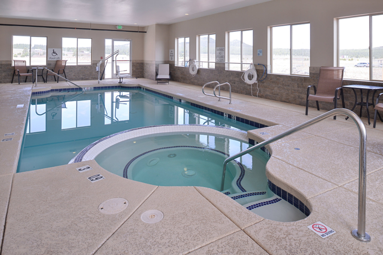 Sport & Beauty 2, Holiday Inn Express & Suites WILLIAMS by IHG, Coconino