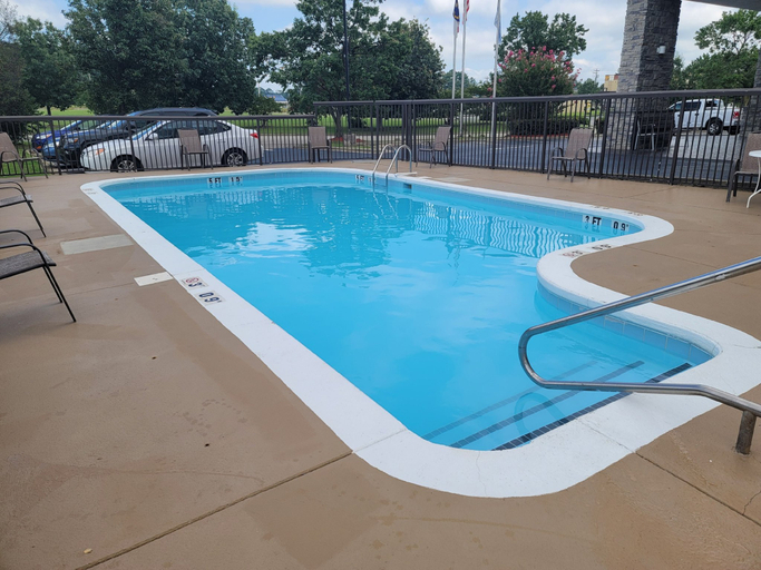 Sport & Beauty 4, Holiday Inn Express & Suites WILSON-DOWNTOWN by IHG, Wilson
