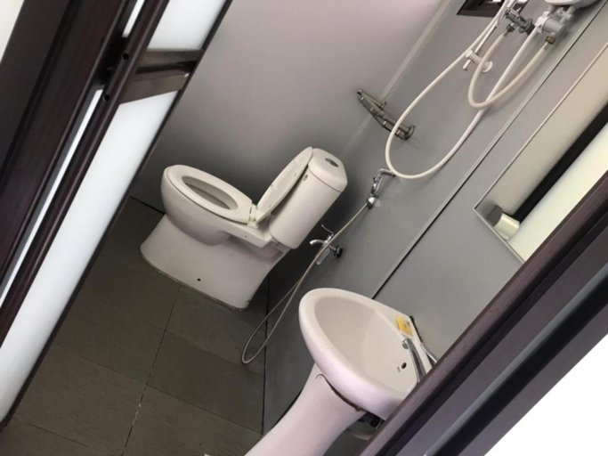 Bathroom, Sungai Rengit Chalet, Kota Tinggi