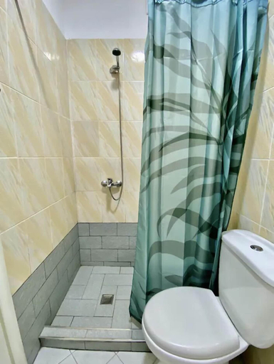 Bathroom 2, Luka Penthouse, Durrësit