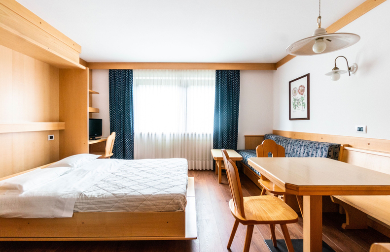 Bedroom 2, Apartments Boè, Bolzano