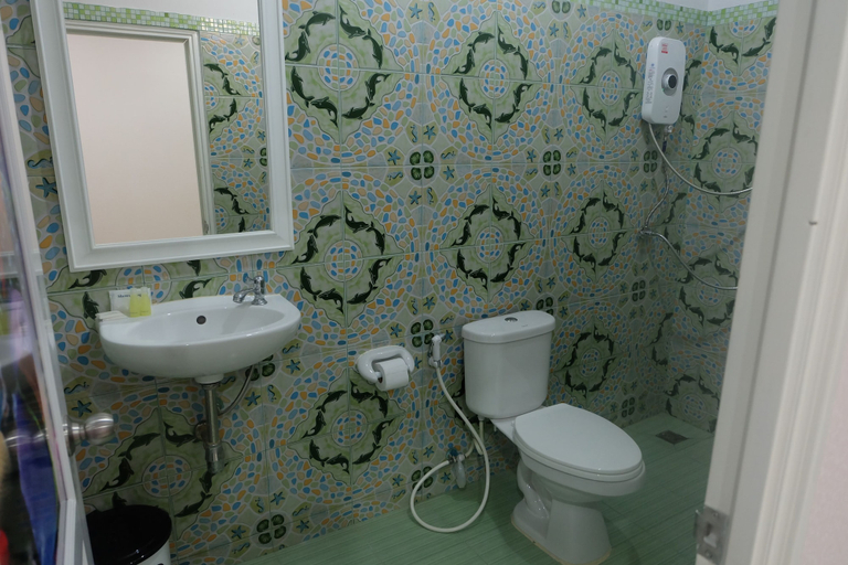 Bathroom 3, PhuTubkaek View House, Mueang Krabi