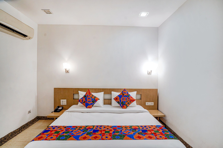 Bedroom 2, Fabexpress Vasundhara Suits, Gautam Buddha Nagar