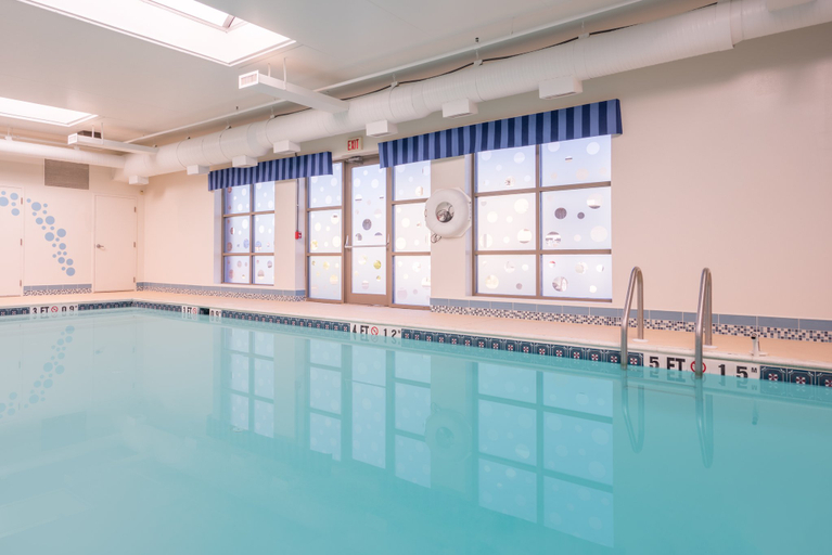Sport & Beauty 2, Holiday Inn Express CAMBRIDGE by IHG, Dorchester
