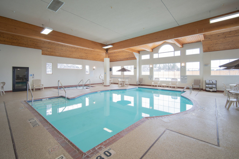 Sport & Beauty 2, Holiday Inn Express HOUGHTON-KEWEENAW by IHG, Houghton